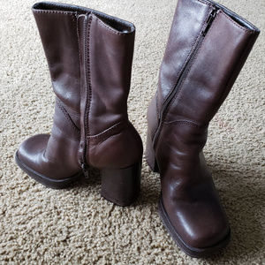 Vintage CANDIE'S Brown Leather Chunky Heel. Sz 6.5